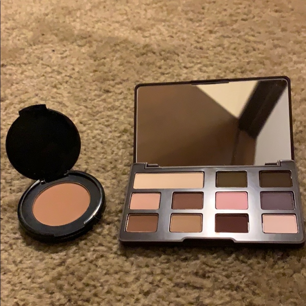 Makeup - Picture 2 of 2